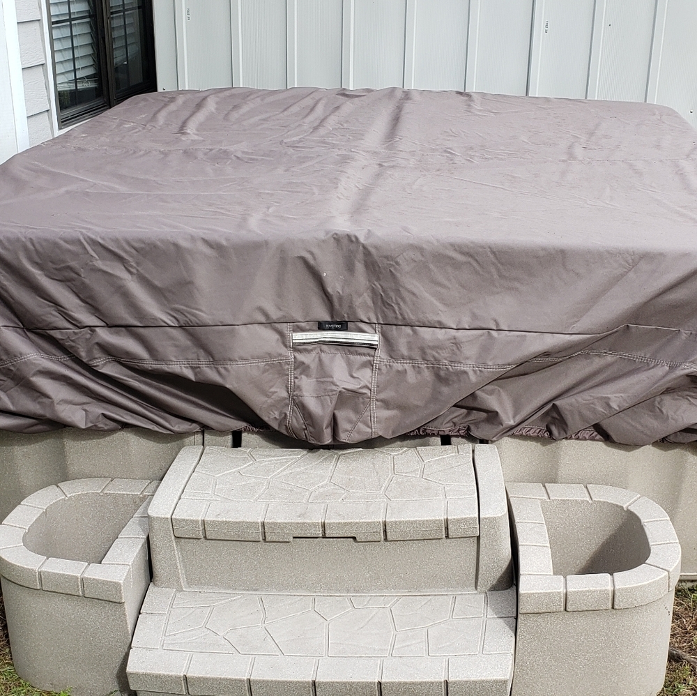 6 person hot tub